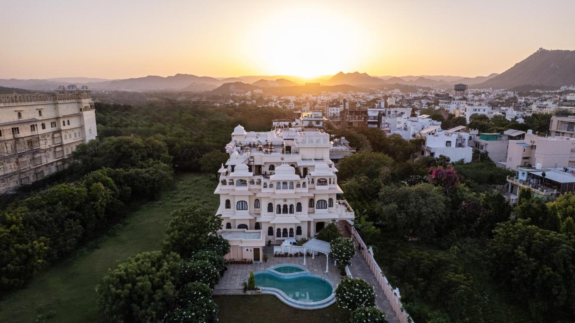 Sterling Jaisinghgarh Udaipur Hotell Eksteriør bilde